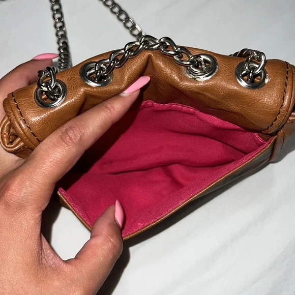 Designer Purse! - Picture 3 of 3